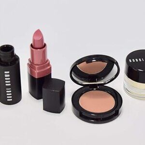 The Bobbi Brown The Overnighter Eye Lip Face Set